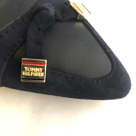 Tommy Hilfiger Navy Suede Kitten Heel - 6 1/2 - Picture 4 of 7